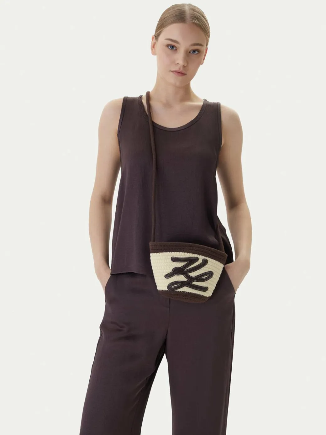 Borsetta B1W46081 Nero