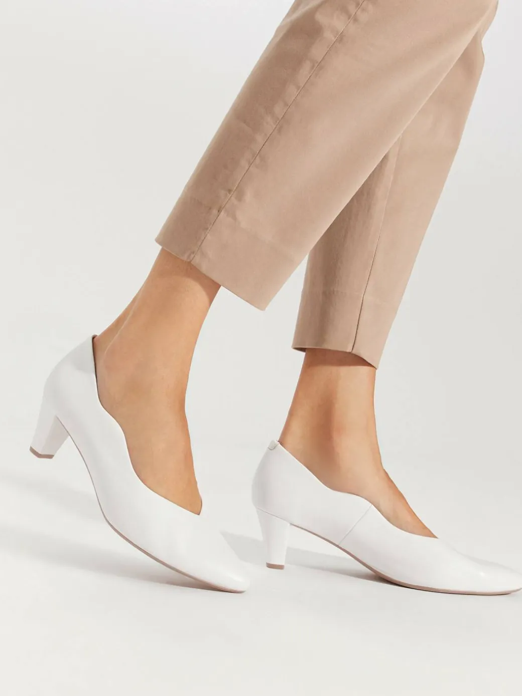 Décolleté 9-22400-42 Bianco