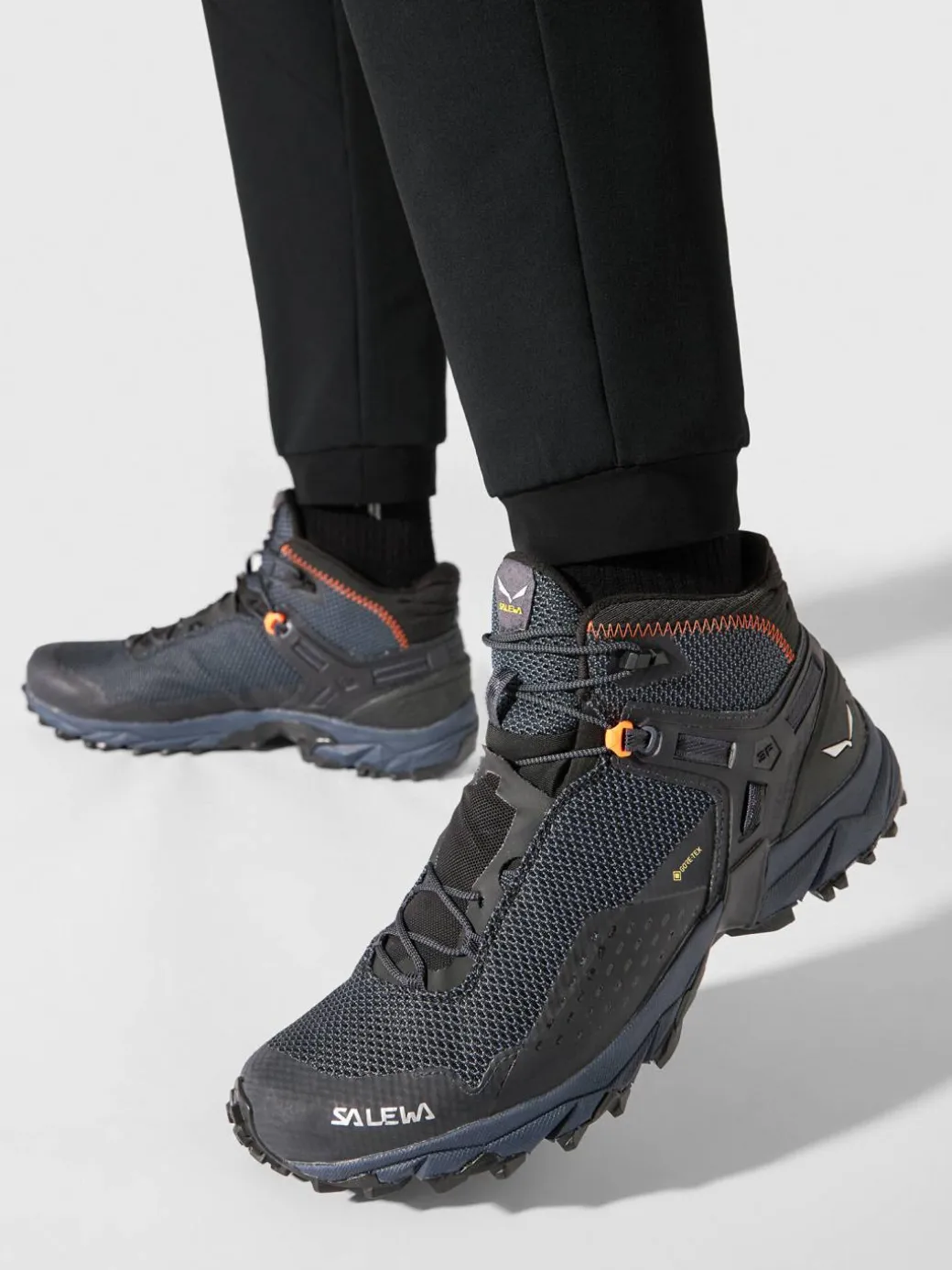 Scarpe da trekking Ms Ultra Flex 2 Mid Gtx 61387-0984 Blu scuro