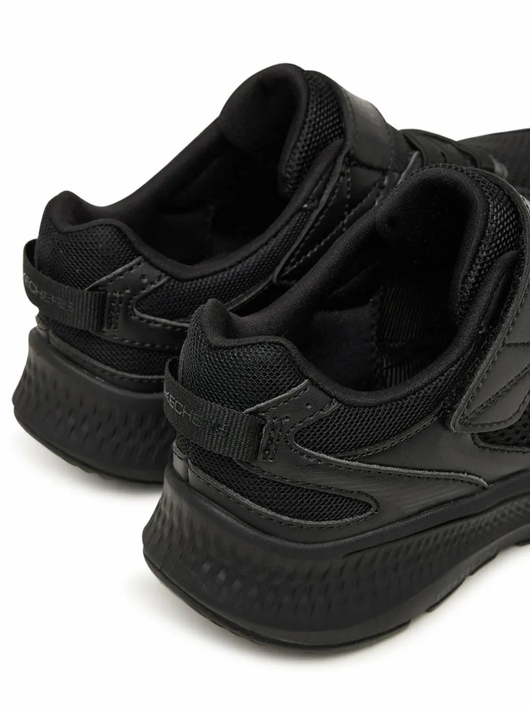 Sneakers Gorun Consistent 2.0 405039L/BBK Nero