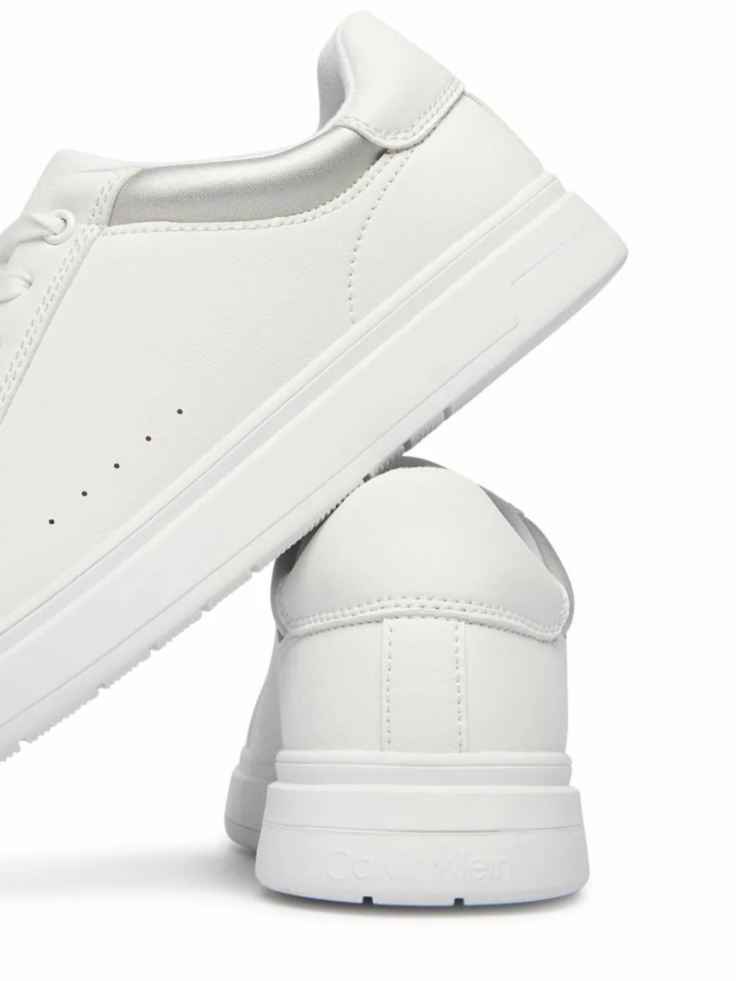 Sneakers V3A9-83215-1355X025 S Bianco