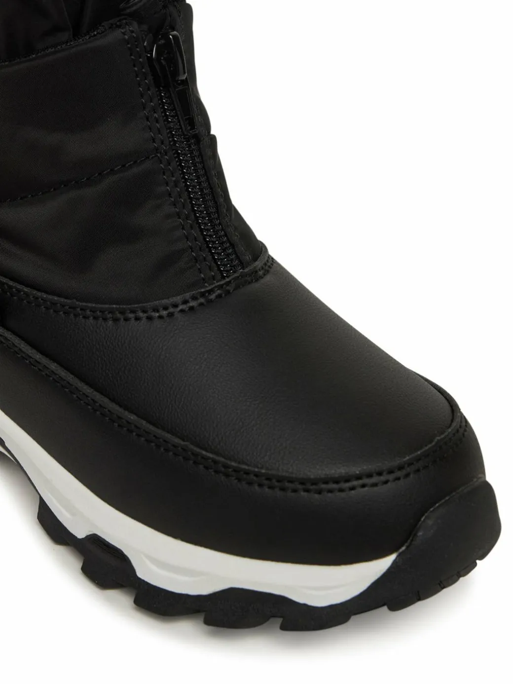 Stivali da neve Snow Boot V3X5-83193-1474 S Nero