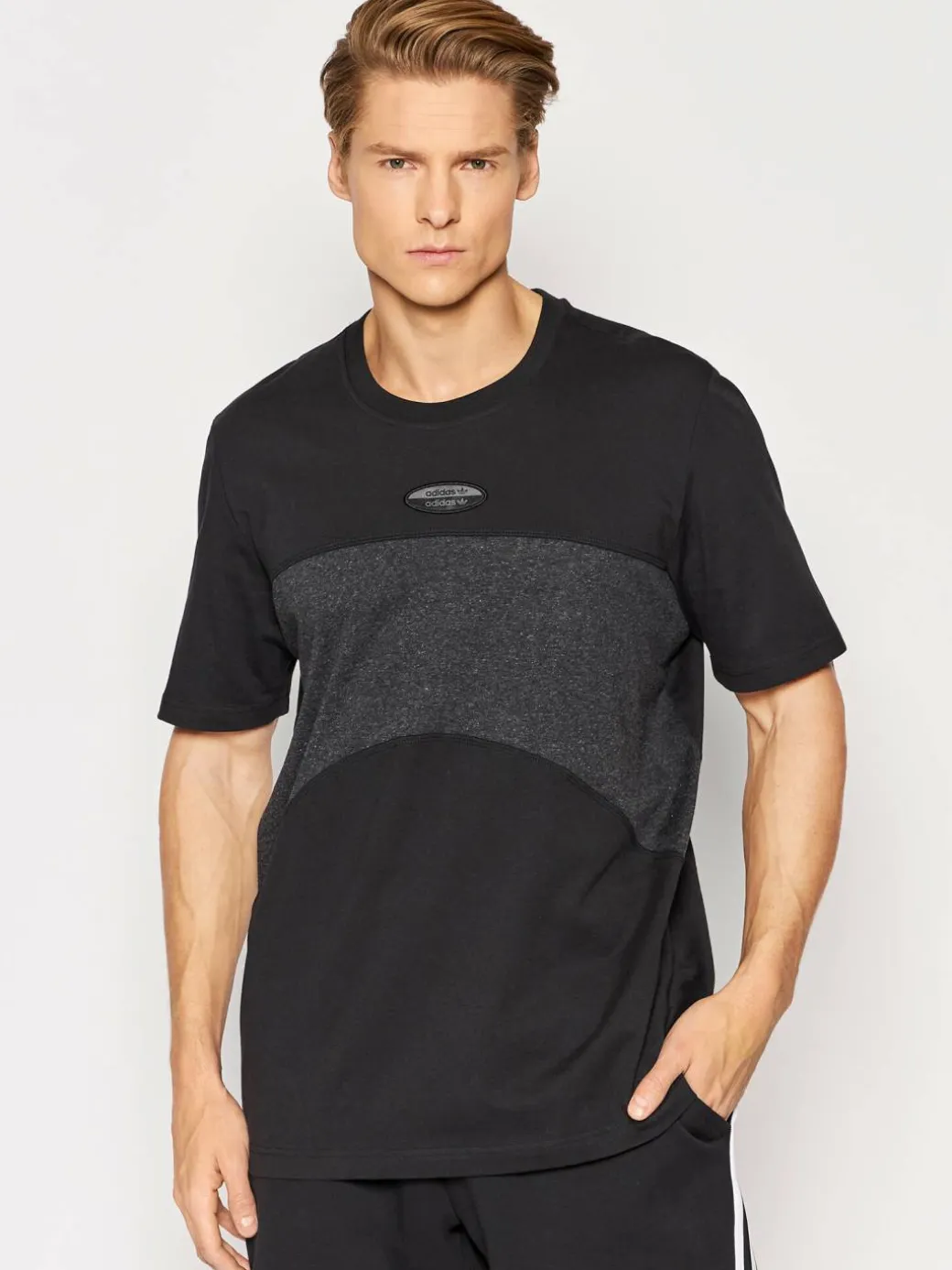 T-shirt R.Y.V. Basic HC9470 Nero Regular Fit